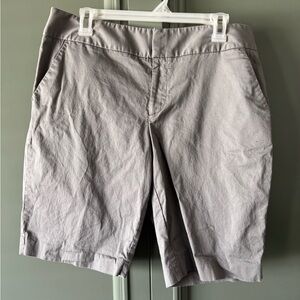 Daisy Fuentes Light Gray Women's Bermudas